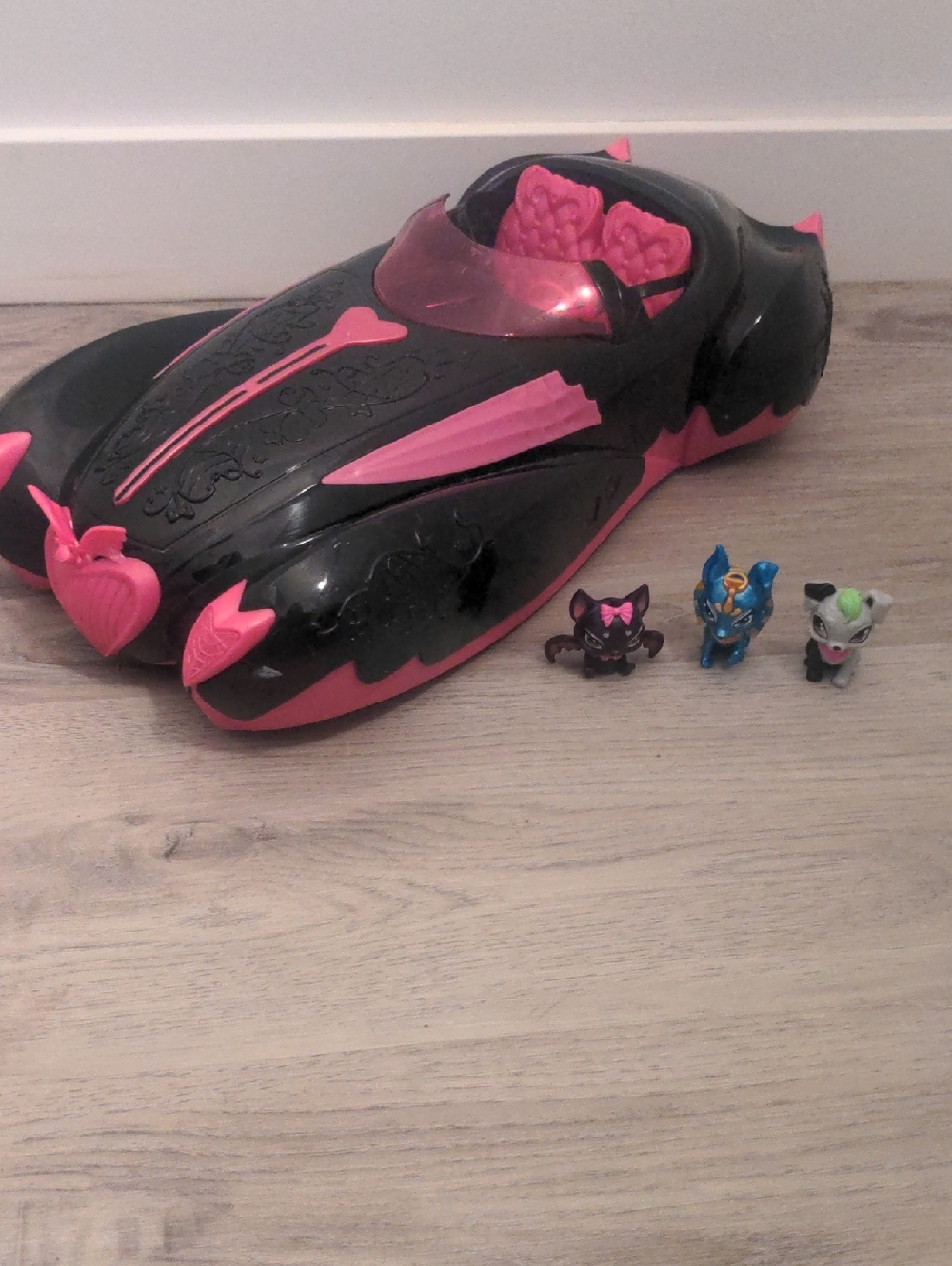 Monster High Doll Car And Pets Lot